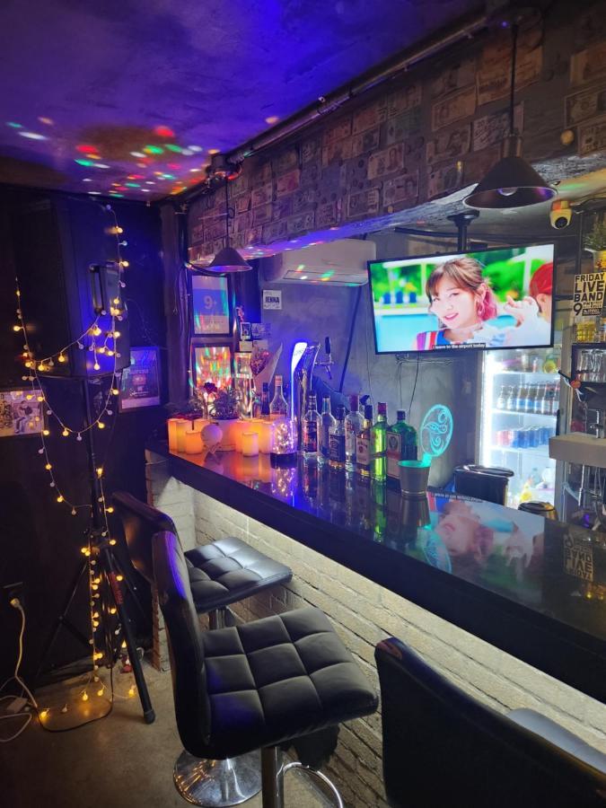 Inno Guesthouse & Bar Hongdae Séoul Extérieur photo